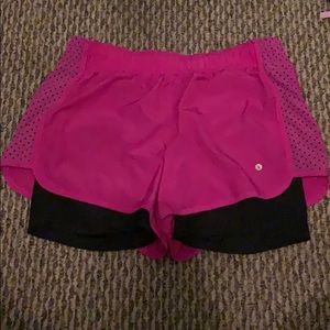 Pink active shorts